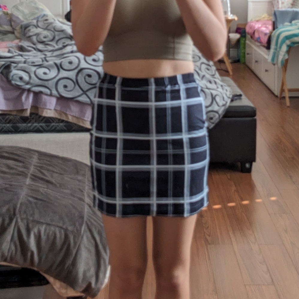 Bodycon Mini Skirt - Picture 2 of 4